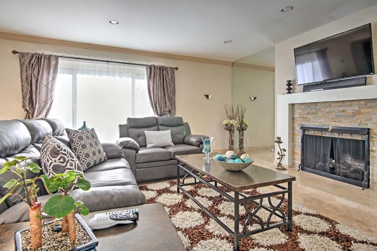 Holiday home Stunning Home With Private Oasis - 1 Half Mile To Strip Las Vegas
