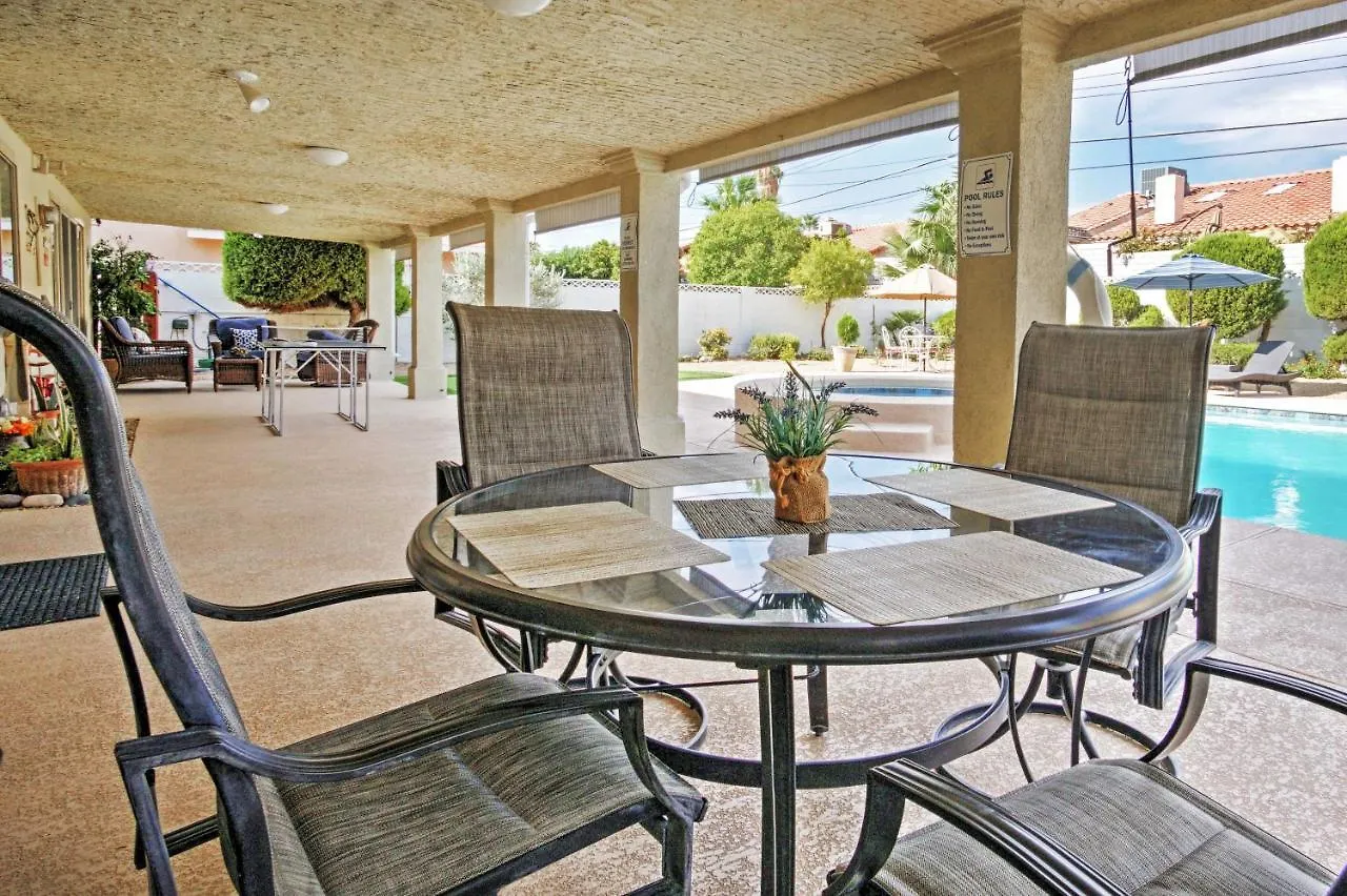 Stunning Home With Private Oasis - 1 Half Mile To Strip Las Vegas 0*,  United States